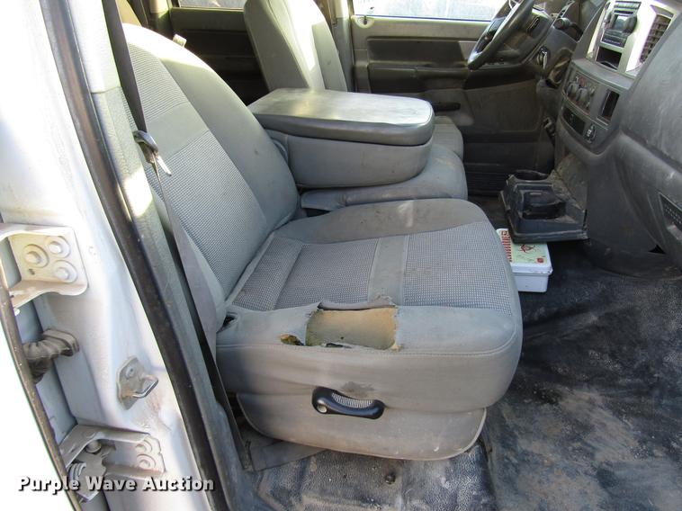 image for item DD4397 2008 Dodge Ram 4500 Quad Cab flatbed truck