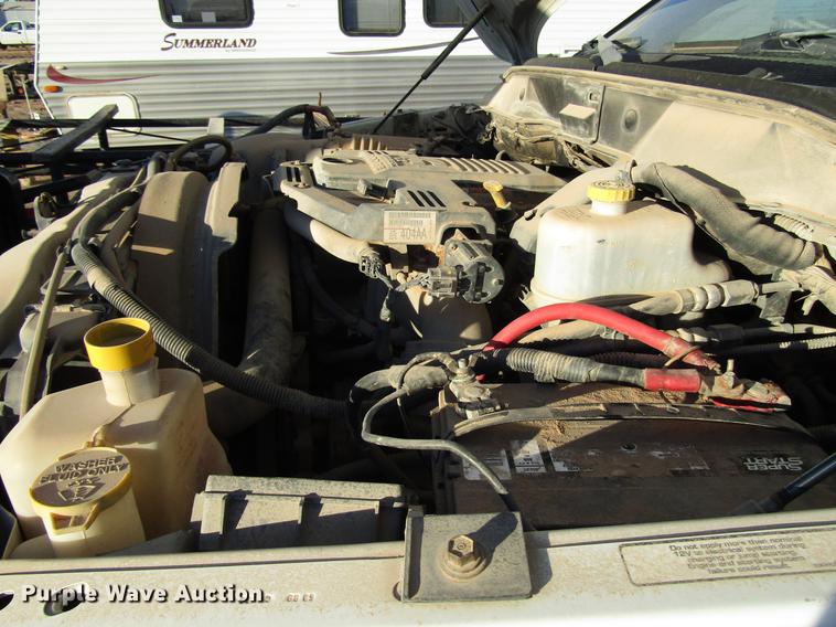 image for item DD4397 2008 Dodge Ram 4500 Quad Cab flatbed truck