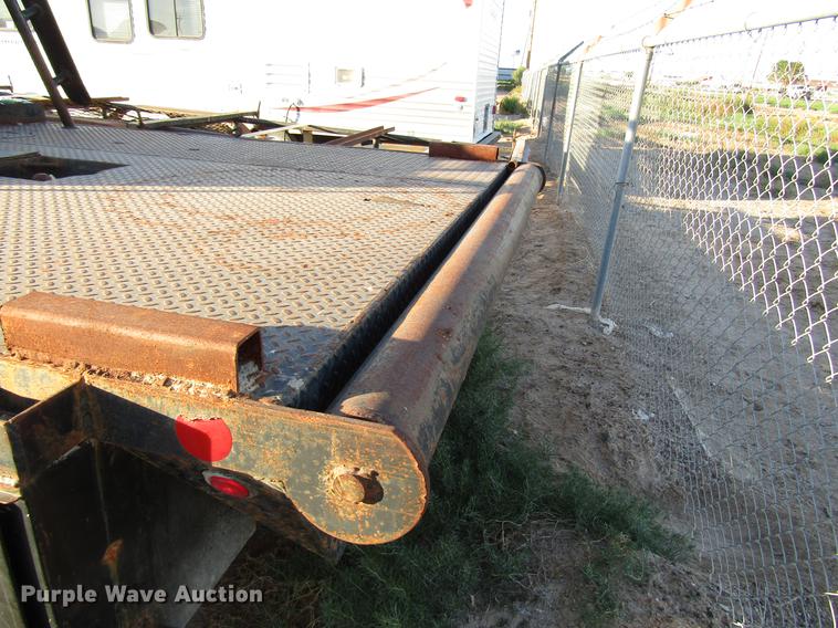 image for item DD4397 2008 Dodge Ram 4500 Quad Cab flatbed truck