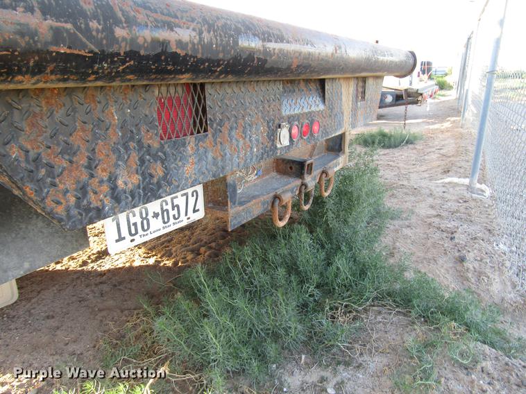 image for item DD4397 2008 Dodge Ram 4500 Quad Cab flatbed truck