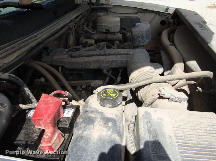 image for item DD4404 2012 Chevrolet Silverado 2500HD Ext. Cab pickup truck cab and chassis