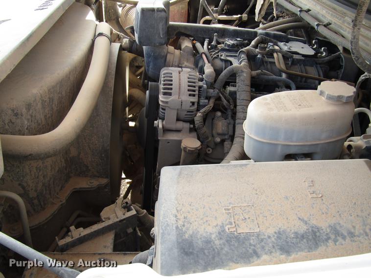 image for item DD4404 2012 Chevrolet Silverado 2500HD Ext. Cab pickup truck cab and chassis