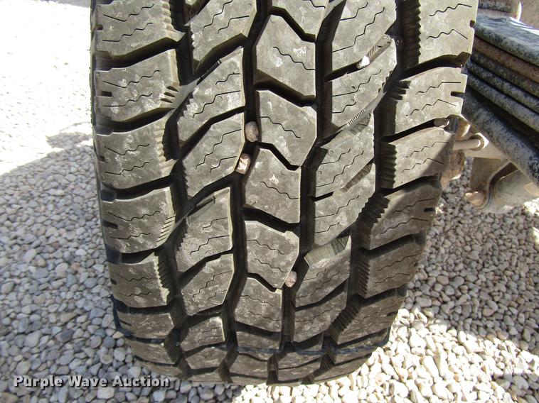 image for item DD4404 2012 Chevrolet Silverado 2500HD Ext. Cab pickup truck cab and chassis