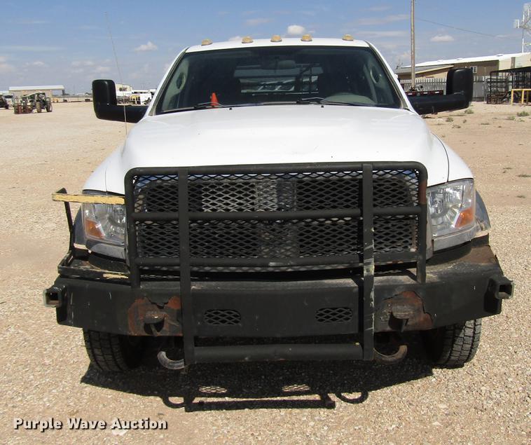 image for item DD4406 2012 Dodge Ram 5500 Crew Cab flatbed truck