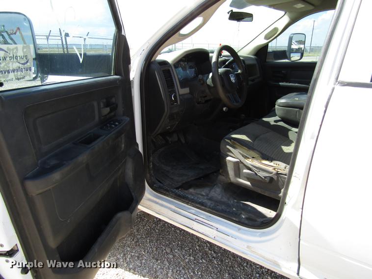 image for item DD4406 2012 Dodge Ram 5500 Crew Cab flatbed truck