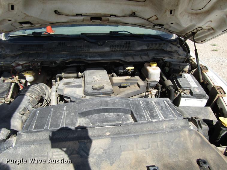 image for item DD4406 2012 Dodge Ram 5500 Crew Cab flatbed truck