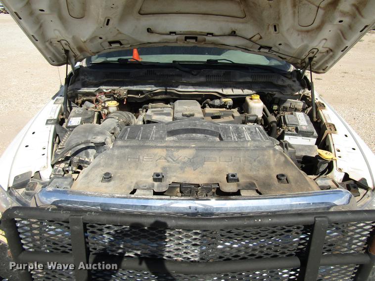 image for item DD4406 2012 Dodge Ram 5500 Crew Cab flatbed truck