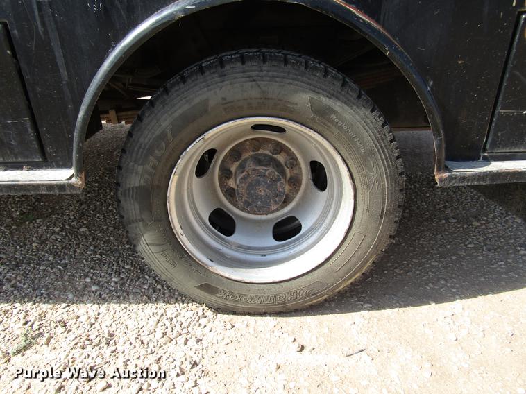 image for item DD4406 2012 Dodge Ram 5500 Crew Cab flatbed truck