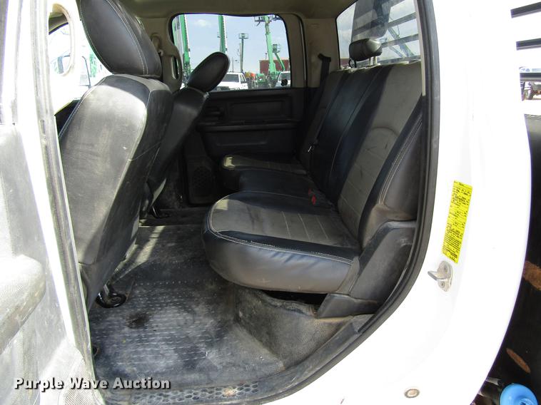 image for item DD4407 2012 Dodge Ram 5500 Crew Cab flatbed truck