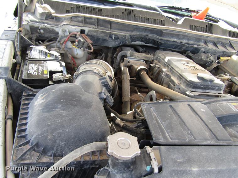 image for item DD4407 2012 Dodge Ram 5500 Crew Cab flatbed truck