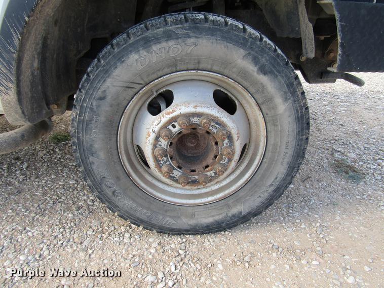 image for item DD4407 2012 Dodge Ram 5500 Crew Cab flatbed truck