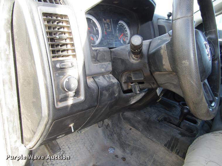 image for item DD4408 2014 Dodge Ram 5500 Crew Cab flatbed truck