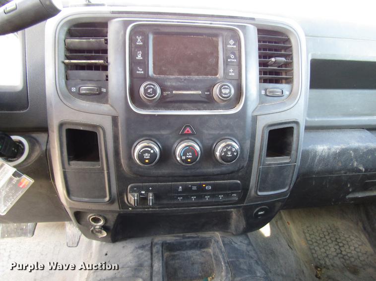 image for item DD4408 2014 Dodge Ram 5500 Crew Cab flatbed truck