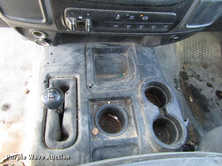 image for item DD4408 2014 Dodge Ram 5500 Crew Cab flatbed truck