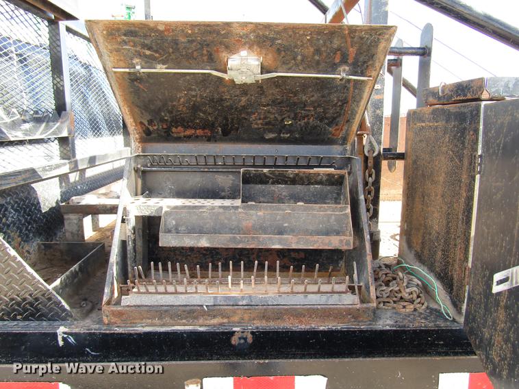 image for item DD4408 2014 Dodge Ram 5500 Crew Cab flatbed truck