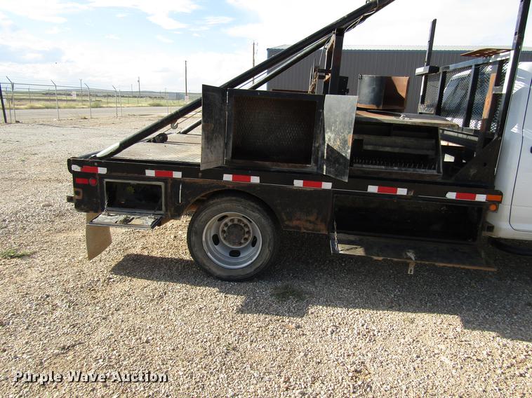 image for item DD4408 2014 Dodge Ram 5500 Crew Cab flatbed truck