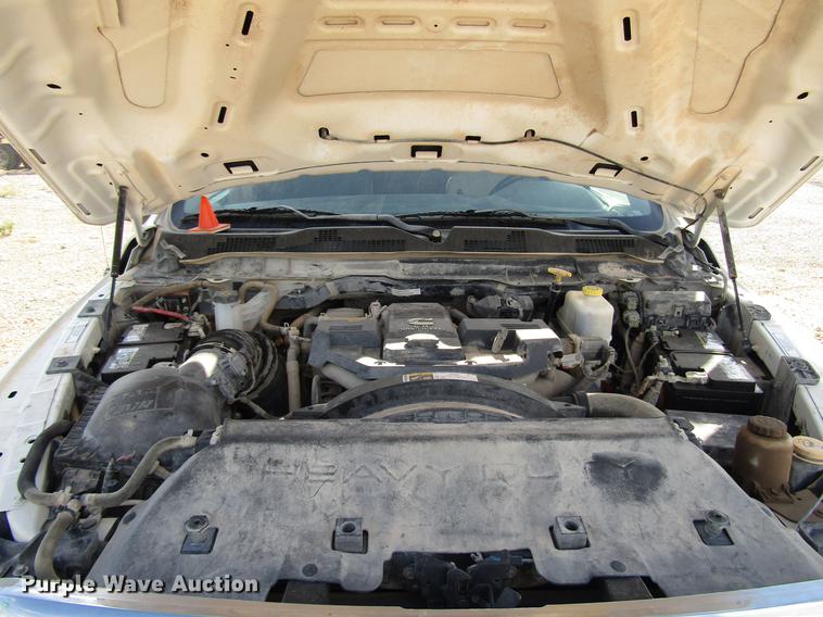 image for item DD4408 2014 Dodge Ram 5500 Crew Cab flatbed truck