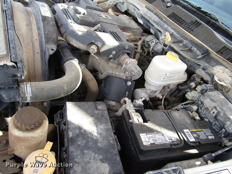 image for item DD4408 2014 Dodge Ram 5500 Crew Cab flatbed truck