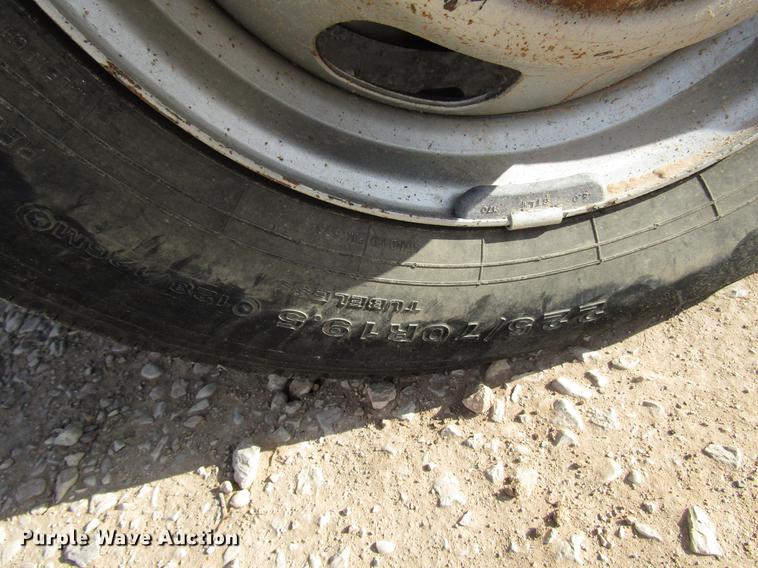 image for item DD4408 2014 Dodge Ram 5500 Crew Cab flatbed truck