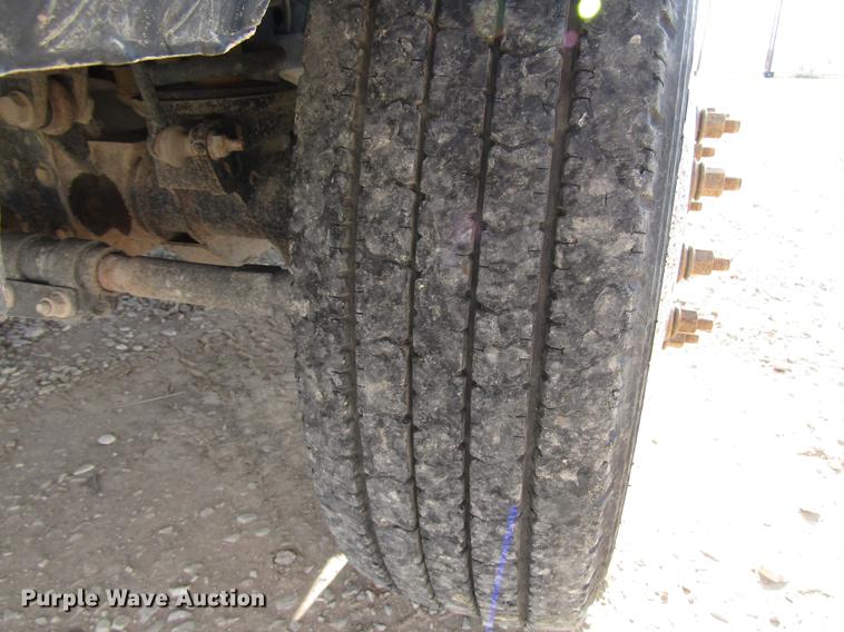 image for item DD4408 2014 Dodge Ram 5500 Crew Cab flatbed truck