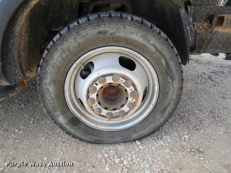 image for item DD4408 2014 Dodge Ram 5500 Crew Cab flatbed truck