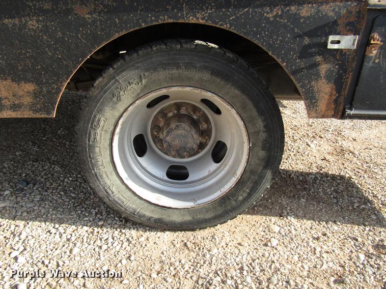 image for item DD4408 2014 Dodge Ram 5500 Crew Cab flatbed truck