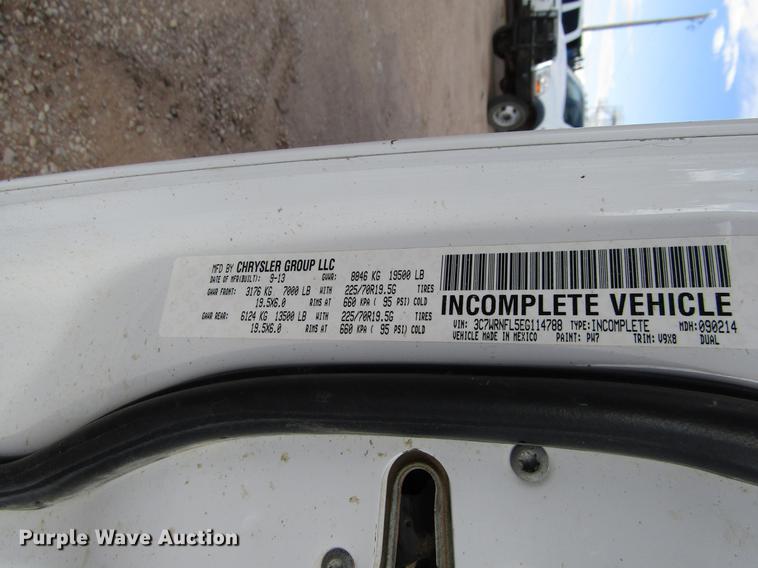 image for item DD4408 2014 Dodge Ram 5500 Crew Cab flatbed truck