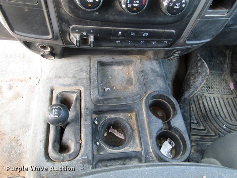 image for item DD4409 2014 Dodge Ram 5500 Crew Cab flatbed truck