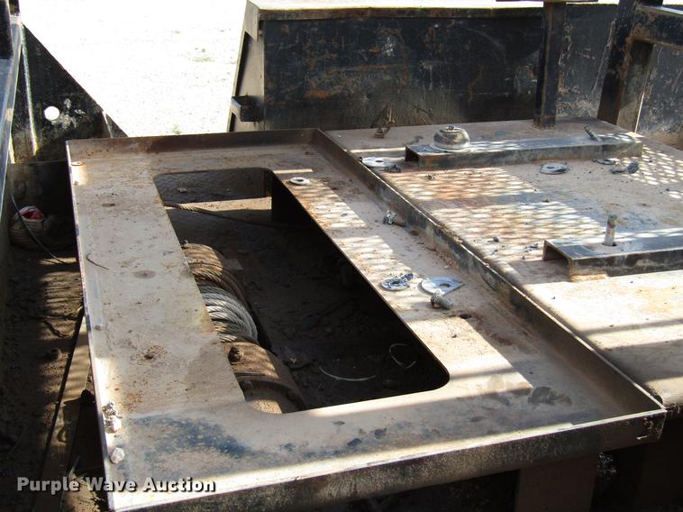 image for item DD4409 2014 Dodge Ram 5500 Crew Cab flatbed truck