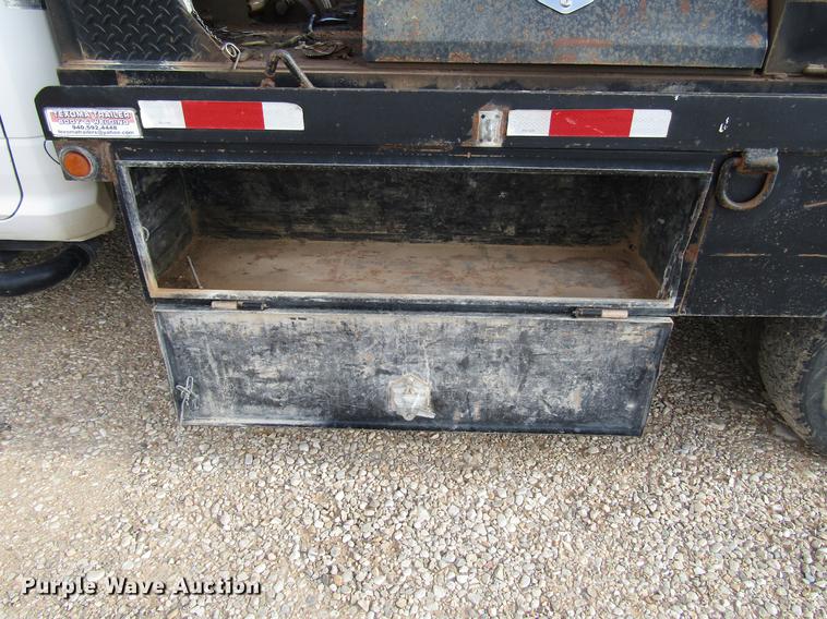 image for item DD4409 2014 Dodge Ram 5500 Crew Cab flatbed truck
