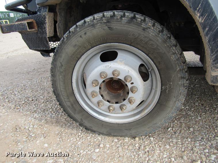 image for item DD4409 2014 Dodge Ram 5500 Crew Cab flatbed truck