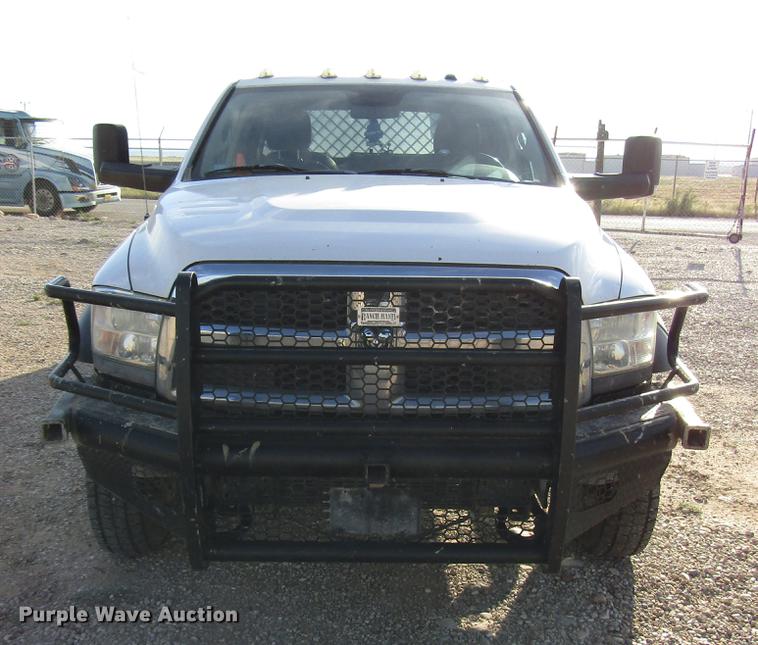 image for item DD4410 2014 Dodge Ram 5500 Crew Cab flatbed truck