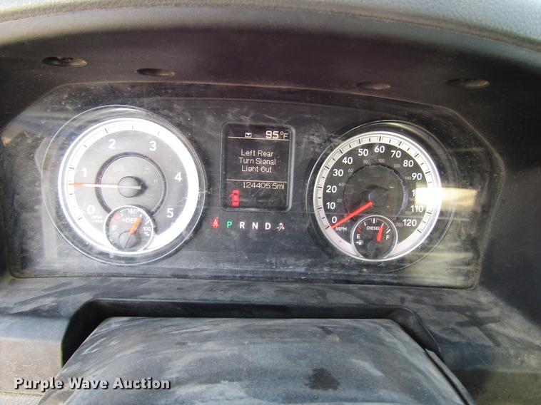 image for item DD4410 2014 Dodge Ram 5500 Crew Cab flatbed truck