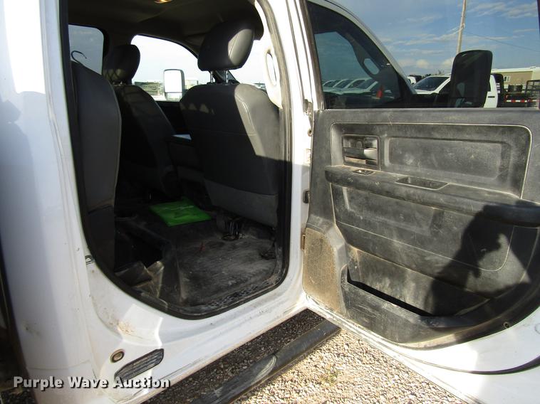 image for item DD4410 2014 Dodge Ram 5500 Crew Cab flatbed truck