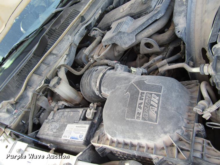 image for item DD4410 2014 Dodge Ram 5500 Crew Cab flatbed truck