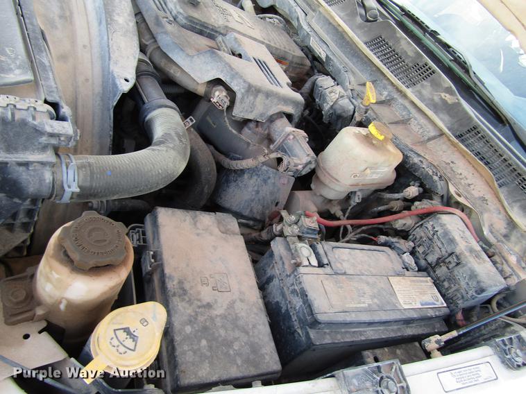 image for item DD4410 2014 Dodge Ram 5500 Crew Cab flatbed truck