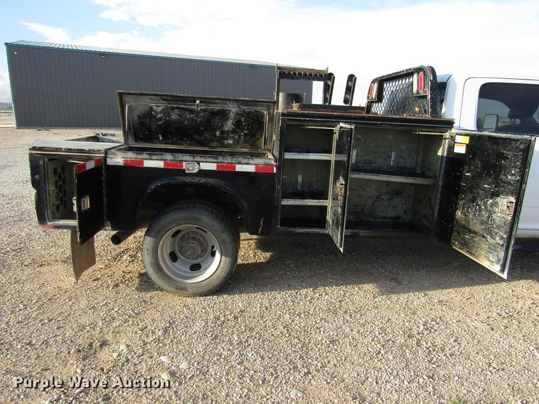image for item DD4410 2014 Dodge Ram 5500 Crew Cab flatbed truck