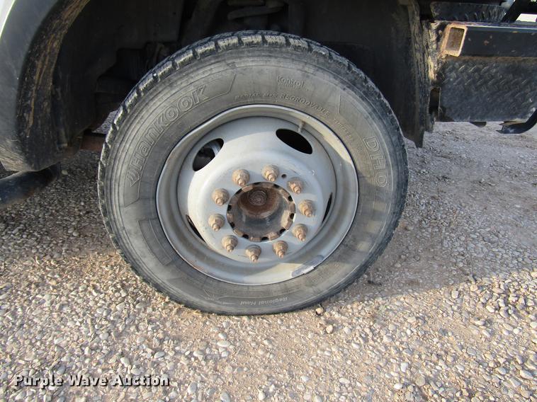 image for item DD4410 2014 Dodge Ram 5500 Crew Cab flatbed truck