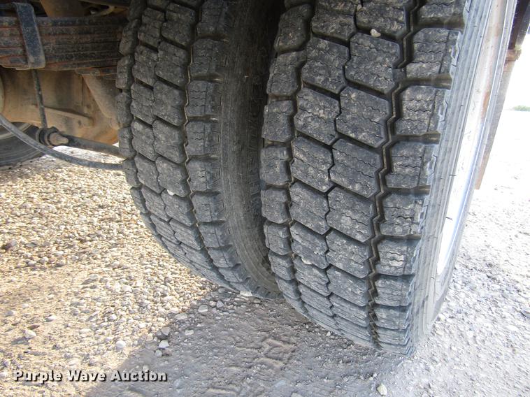 image for item DD4410 2014 Dodge Ram 5500 Crew Cab flatbed truck