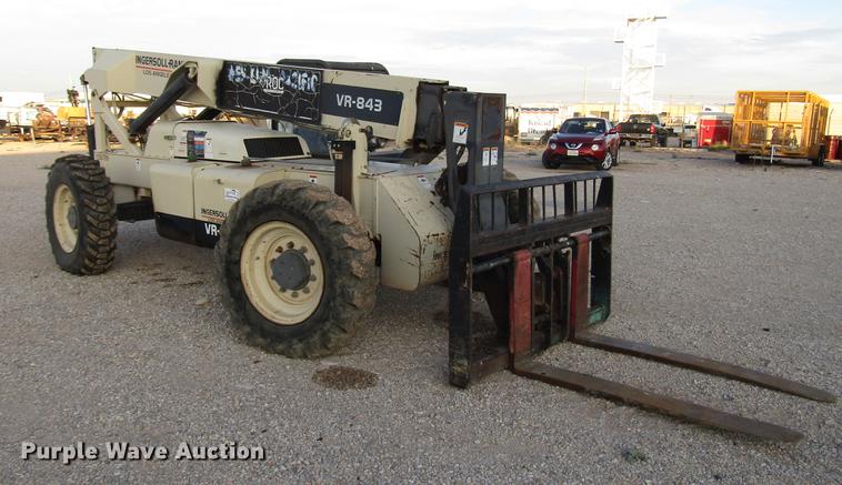 image for item DD4411 Ingersoll Rand VR843 telehandler