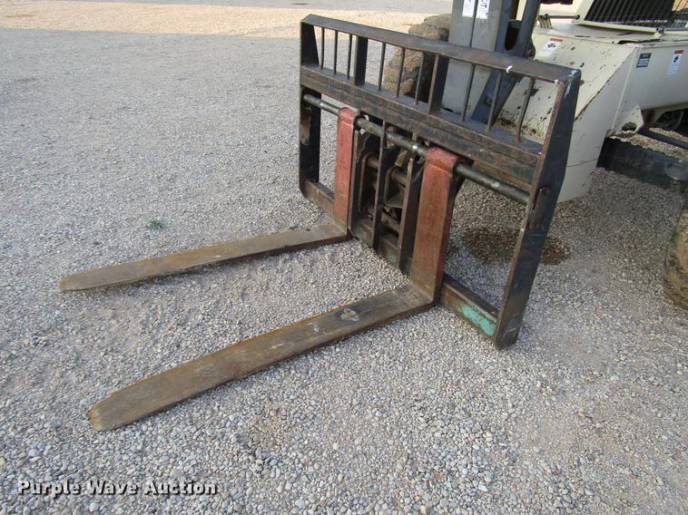 image for item DD4411 Ingersoll Rand VR843 telehandler