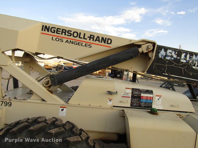 image for item DD4411 Ingersoll Rand VR843 telehandler