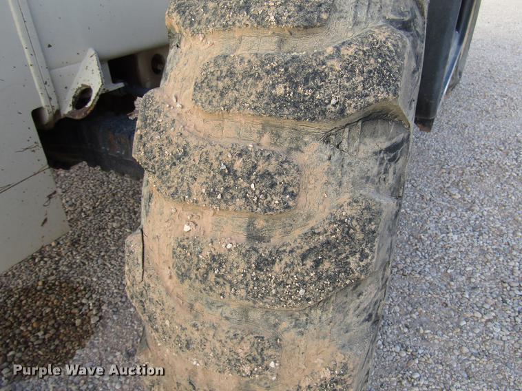 image for item DD4411 Ingersoll Rand VR843 telehandler