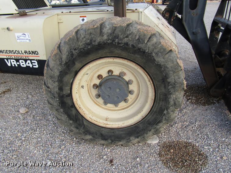 image for item DD4411 Ingersoll Rand VR843 telehandler