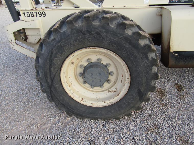 image for item DD4411 Ingersoll Rand VR843 telehandler