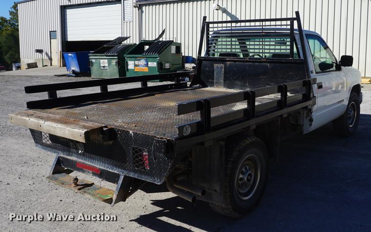 image for item DD6638 1993 Chevrolet 2500 flatbed pickup truck