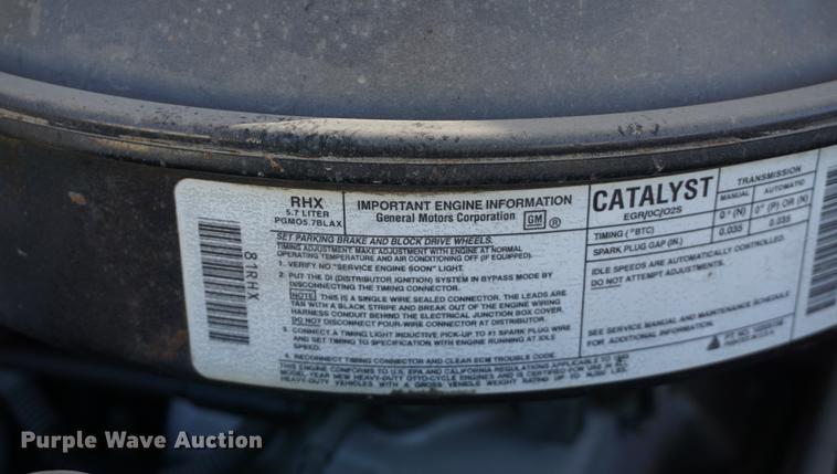 image for item DD6638 1993 Chevrolet 2500 flatbed pickup truck