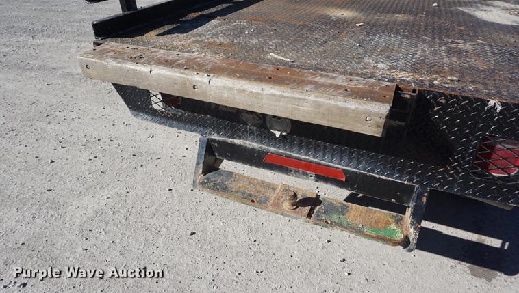 image for item DD6638 1993 Chevrolet 2500 flatbed pickup truck