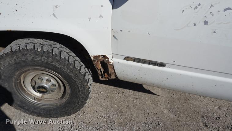 image for item DD6638 1993 Chevrolet 2500 flatbed pickup truck