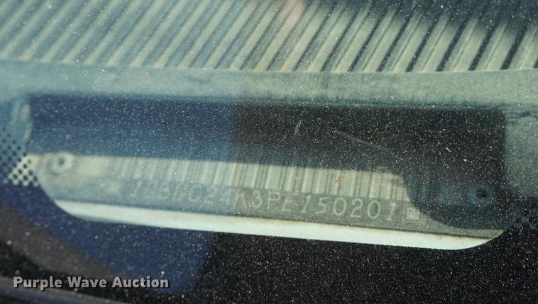 image for item DD6638 1993 Chevrolet 2500 flatbed pickup truck